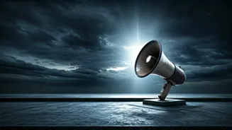 Mamata Banerjee Demands PM Modi's Resignation Over Pakistan's Kolkata Threat