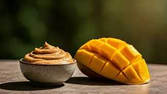 Unlock Radiant Summer Skin: The Sandalwood & Mango Face Pack for a Natural Glow