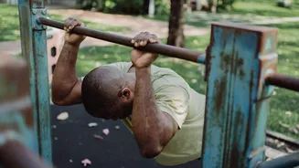 Inverted row: A must-do for upper back strength