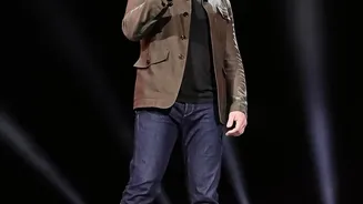 Musk's advice: Don't narrow your education