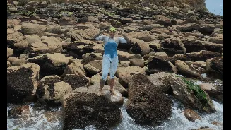 Ana Marcela se diz realizada após completar a travessia do Canal da Mancha