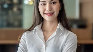 Fresh graduates showcase self initiated projects to attract freelance clients without prior experience