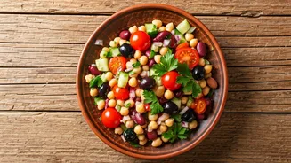 Vibrant Mediterranean Bean Salad: A Flavorful Delight!