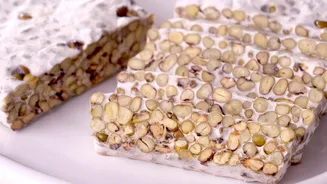 When in Vietnam, try these mung bean-based snacks