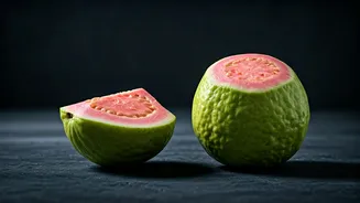 Guava: The Great Peel Debate – Which Way Offers Maximum Health Benefits?