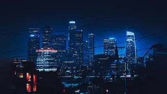 Check Whether the Neighbourhood Still Works after Dark