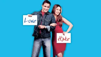When Kareena Kapoor REVEALED She Had Crush On Her Hulchul Co-star Akshaye Khanna In School - 'He's Bachelor' - Watch VIRAL Old Clip
