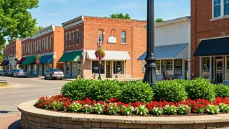 Michigan's Charms: Unveiling 15 Enchanting Small Towns for Every Traveler