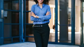Building Personal Brand On LinkedIn: Showcase Projects To Unlock Early Career