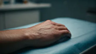 Beyond Pins and Needles: 3 Key Signs of Nerve Damage You Shouldn't Ignore