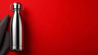 5 hacks to keep your water bottles clean