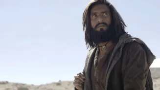 Dhurandhar-Uri The Surgical Strike Link EXPLAINED: Is Ranveer Singh's Character Going to Die in the Sequel?