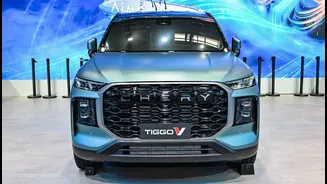 SUV, picape ou minivan: o que é o Chery Tiggo V, afinal?