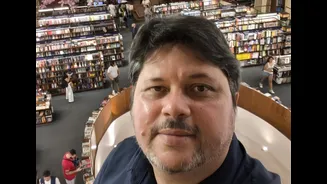 Governo da Argentina deporta jornalista brasileiro crítico de Javier Milei