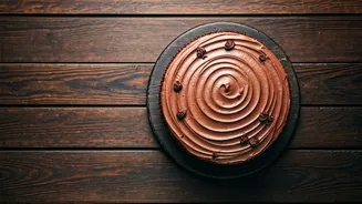 Why You Should Order A Vintage Chocolate Cake Next