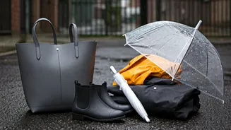 Monsoon Dressing For Crowded Daily Commutes