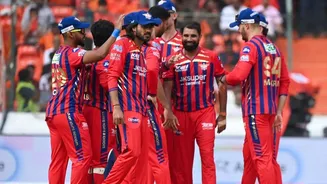 SRH Collapse to 8/2 as Shami Removes Abhishek Sharma and Travis Head: Fans Go Wild