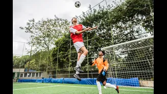 Cabeceio no futebol eleva proteínas ligadas a dano cerebral. Entenda