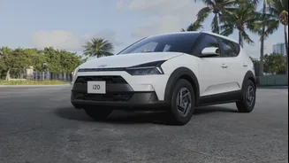 Hyundai i20 é um crossover, mas que não chega a ser raiz