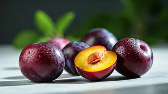 Improve Digestion Naturally This Season By Eating Fresh Plums Everyday