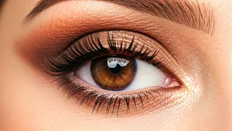 Caramel Eyes: The Effortlessly Chic Makeup Trend Dominating 2026