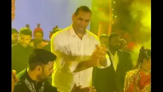 Wow! The Great Khali's garba video goes viral