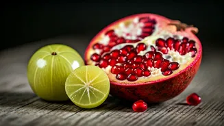 5 Reasons to Embrace Pomegranate Amla Juice Daily
