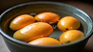 Soak Mangoes In Cool Saltwater To Eliminate Sticky Sap Instantly