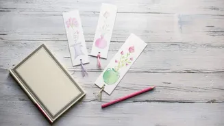 How to make bookmarks from recycled materials