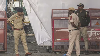 Delhi Traffic Slows Due to Border Security