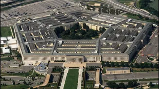 Why Elon Musk, Palmer Luckey's new Pentagon roles are worrying