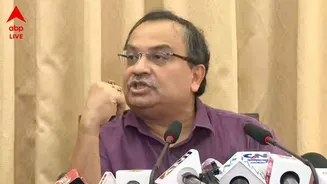 Kunal Ghosh: "মার্শাল ও তার বাহিনী মিলে আমাকে ঘিরে ধাক্কা দিতে দিতে চ্যাংদোলা করে বের করে দিল", 'ঋতব্রত শিবির'কে আক্রমণ কুণাল ঘোষের