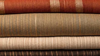 Light Handlooms Are Perfect For Humid Days