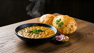 Delhi's Winter Delights: 10 Iconic Food Spots to Explore!