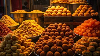 Delhi's Delight: 7 Must-Try Food Markets