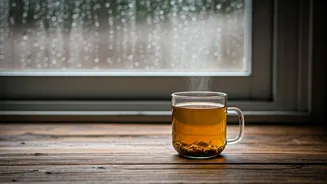 Warm Drinks Make Monsoon Digestion Feel Safer