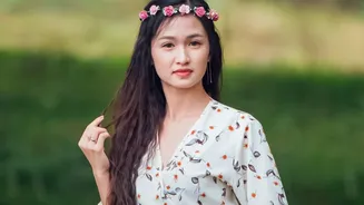 Placement Matters More Than Quantity In A Floral Hairstyle: What The Evidence Supports