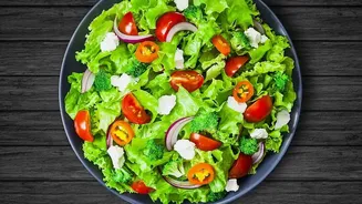 Crisp Salad Texture Needs Moisture Control More Than Extra Toppings