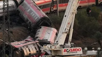Audio reveals operators told to run train before Madrid-Seville crash
