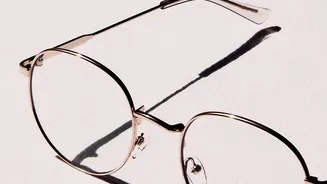 A Rare Pair Of Spectacles Connects India, Colombia And Europe