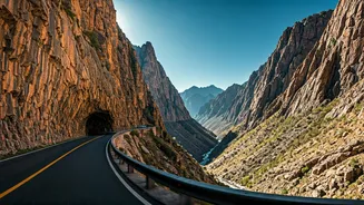 Conquer Colorado's Million Dollar Highway: A 25-Mile Thrill Ride Through Majestic Canyons