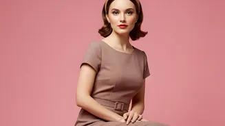 Hair Looks Inspired By Earlier Decades: Vintage Hairstyles At Home In Focus