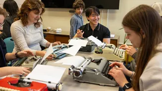 Cornell University Instructor Uses Typewriters to Combat AI Dependency in Student Writing