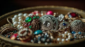 Unpacking 'Gaudy': Understanding the Nuances of Flashy and Excessive Style