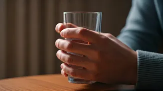 Your Glass Grip Reveals Your Hidden Personality: A Fun & Insightful Test