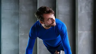 From Beginner Kneeling Planks To Advanced Movements: How To Scale Core Training