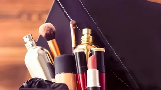 Perfume Or Body Mist? Choosing A Suitable Festive Gift