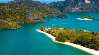 How To Cut Transportation And Food Costs During A Visa-Free Langkawi Vacation