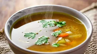 5 nuts to add to your vegetarian soup