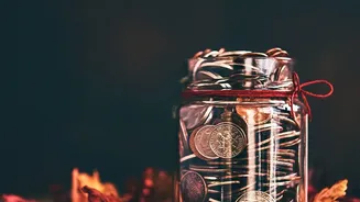How To Split Emergency Savings Between A Bank Account, FD And Liquid Fund
